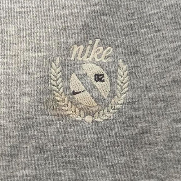 90s nike v-neck sweatshirt - Picture 3 of 4